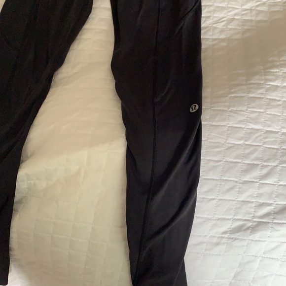 Lulu lemon leggings - Picture 4 of 4